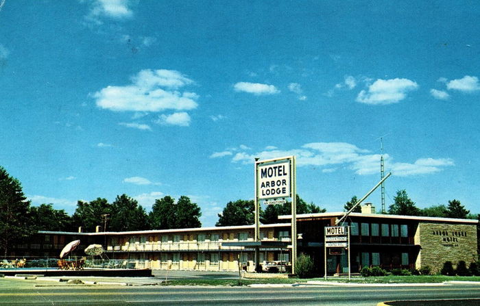 Arbor Lodge Motel - Old Postcard (newer photo)